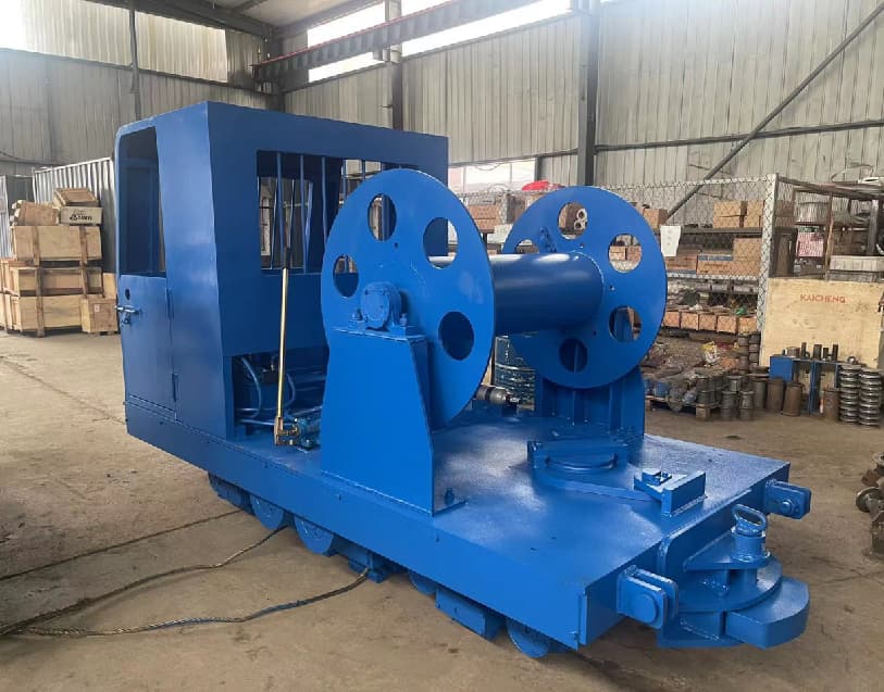 煤礦井下鋼絲繩牽引普軌卡軌車